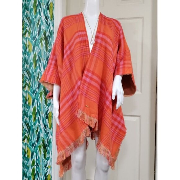 NWT Juicy Couture Reversible Fringe Hem Plaid Ruana Poncho Beige Tan Women's OS - Picture 9 of 16